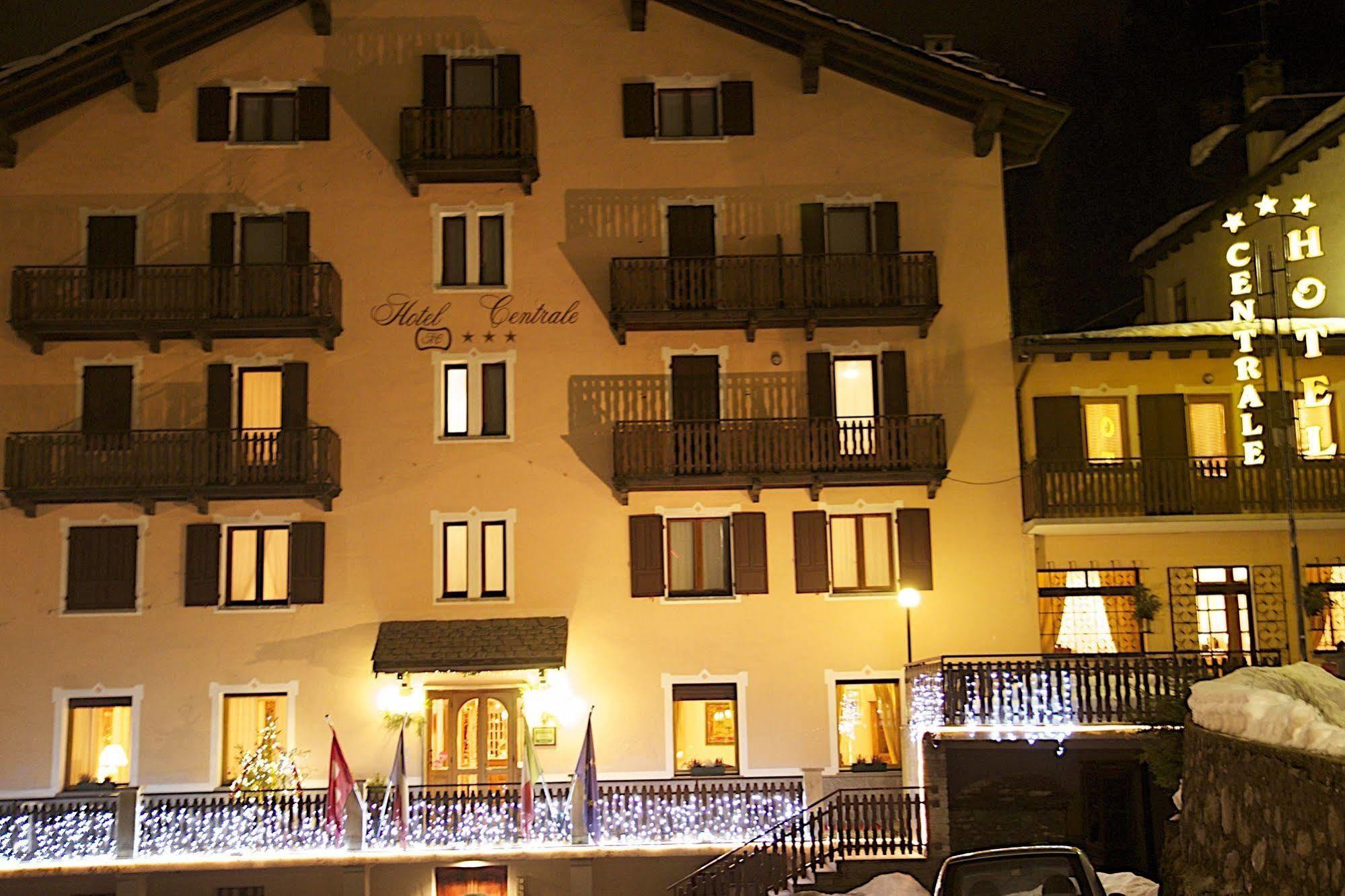 Centrale Courmayeur Exteriör bild